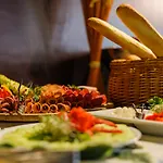 Holland House Old Town 4* Γκντανσκ