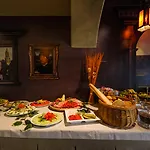 Holland House Old Town Hotel apartamentowy 4*