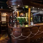Apart Otel Holland House Old Town 4*