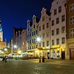 Holland House Old Town 4* Gdansk