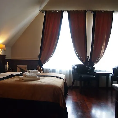 Aparthotel Holland House Old Town 4*