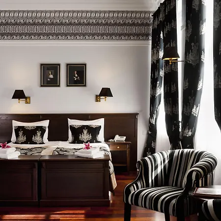 Holland House Old Town 4* Danzica