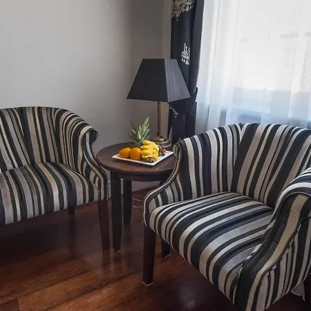 Holland House Old Town