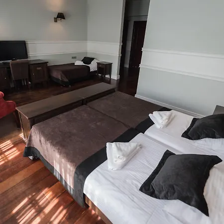 Holland House Old Town Lejlighedshotel