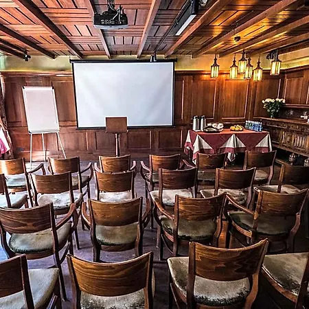 Aparthotel Holland House Old Town