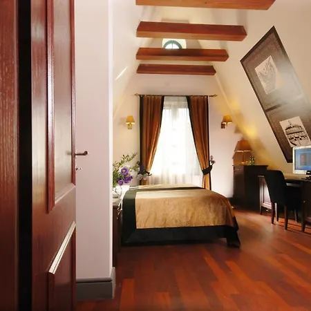 Holland House Old Town Aparthotel Danzica