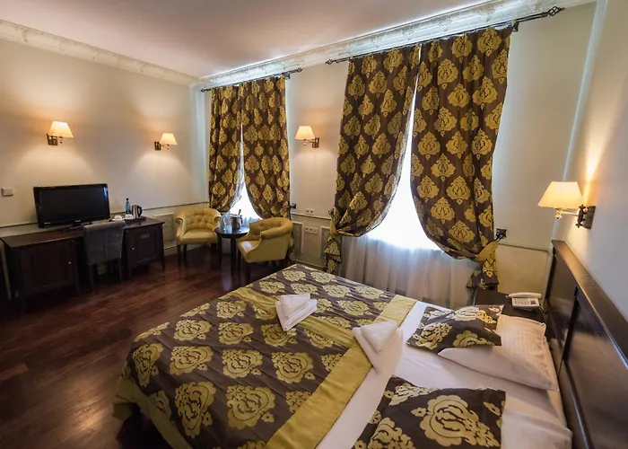 Aparthotel Holland House Old Town 4*