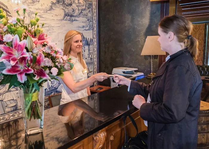 Aparthotel Holland House Old Town 4*