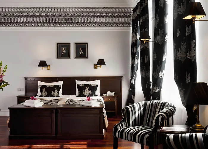 Holland House Old Town 4* Gdańsk