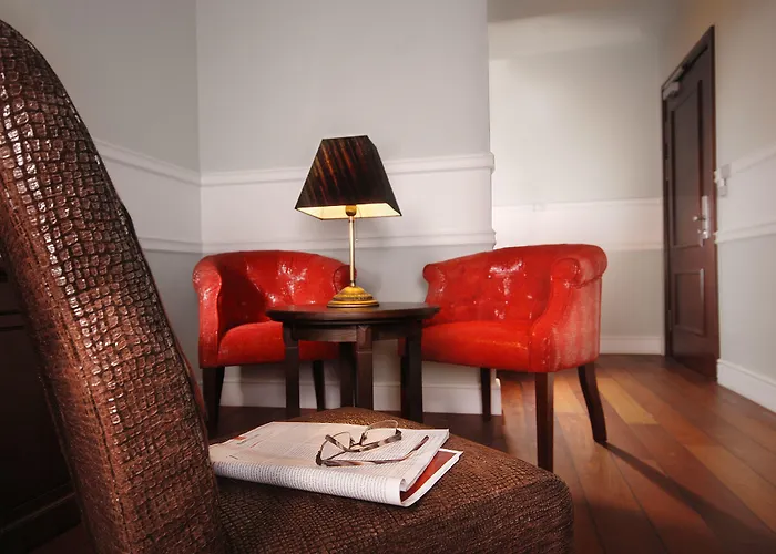 Aparthotel Holland House Old Town 4*