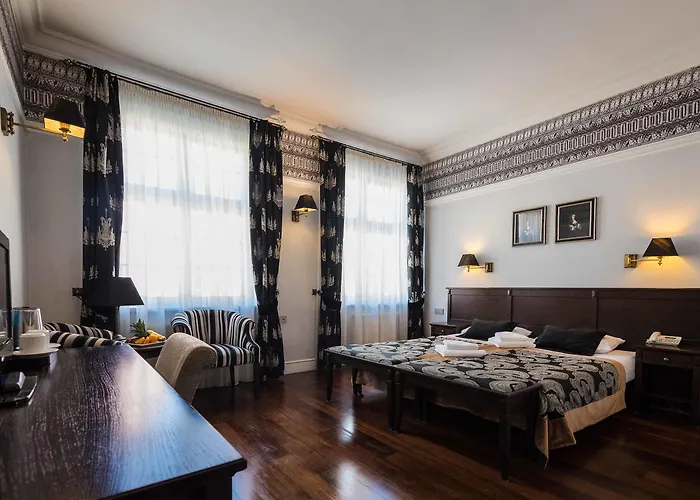 Lägenhetshotell Holland House Old Town 4*