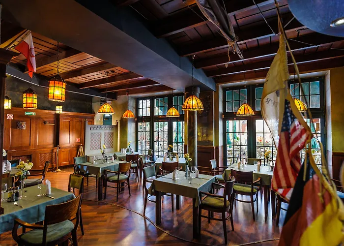 Holland House Old Town 4* Gdańsk