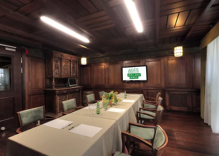 Holland House Old Town