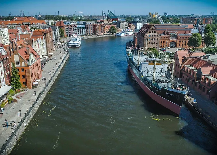 Holland House Old Town 4* Gdańsk