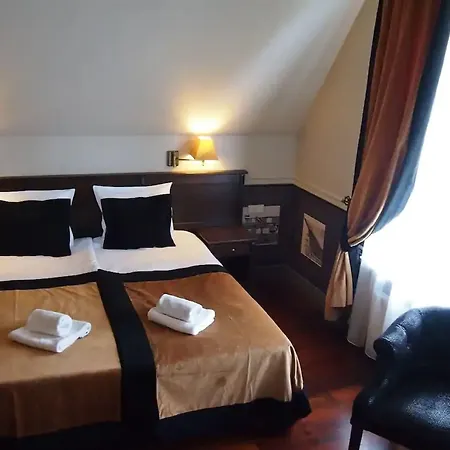 Aparthotel Holland House Old Town 4*