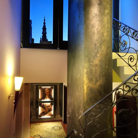Aparthotel Holland House Old Town
