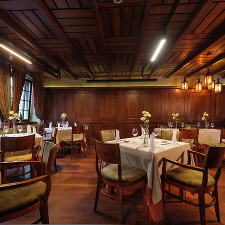 Holland House Old Town Aparthotel Danzica