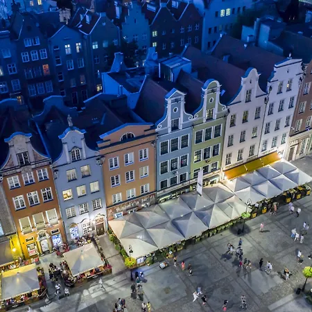 Holland House Old Town غدانسك